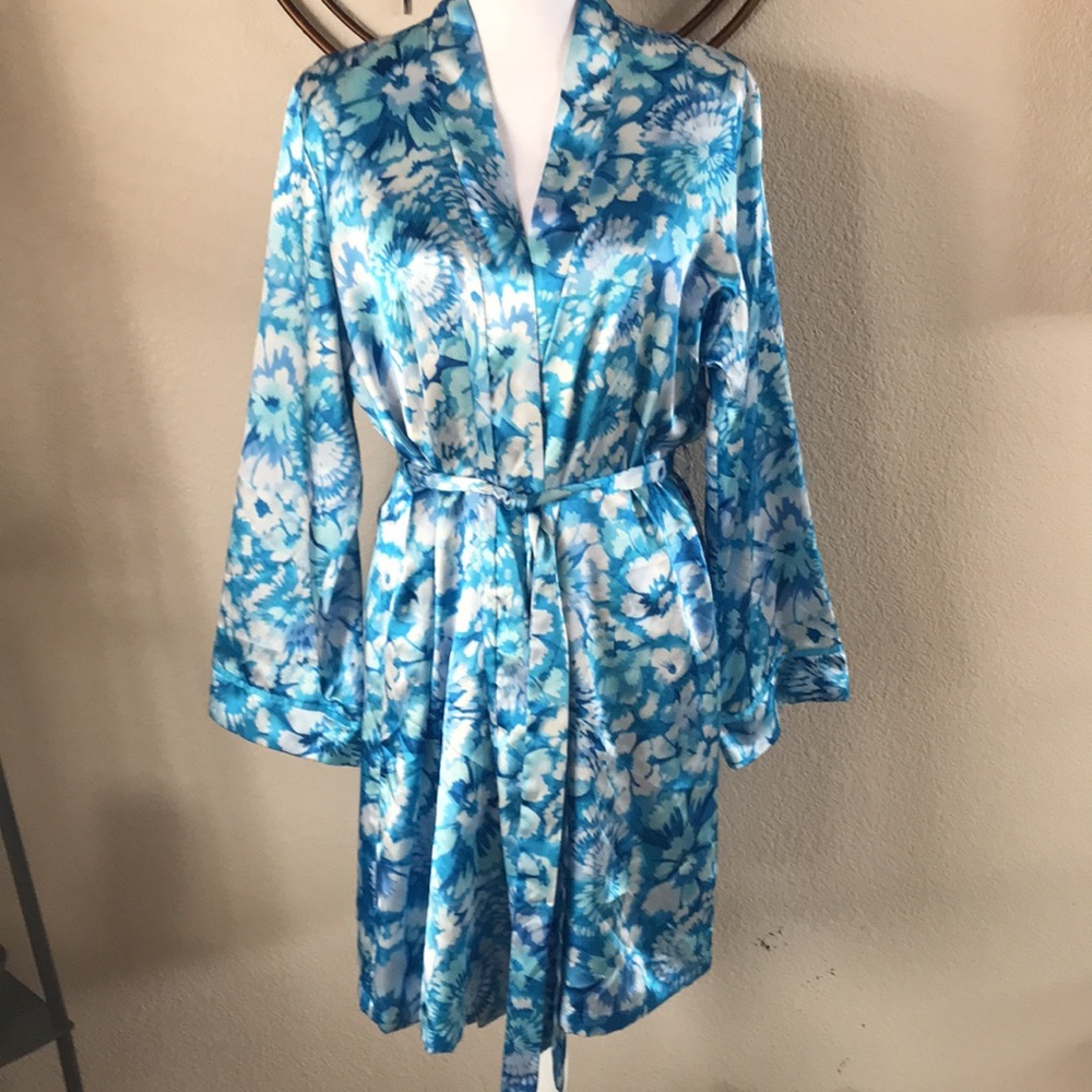 Linea Donetella Nightgown Chemise & Robe set - Picture 6 of 6